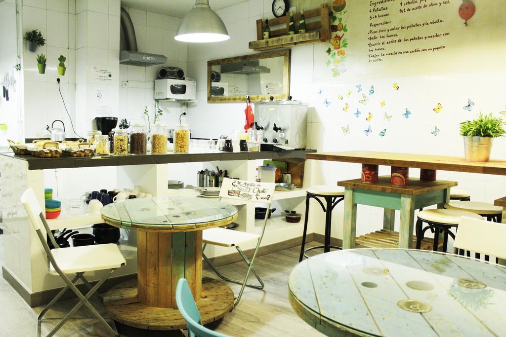 Los Amigos Hostel マドリード エクステリア 写真