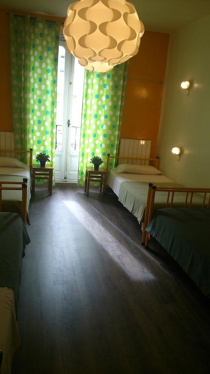 Los Amigos Hostel マドリード 部屋 写真