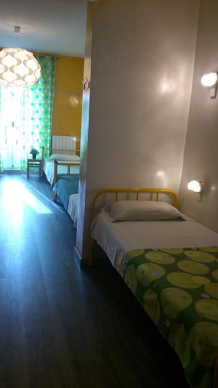 Los Amigos Hostel マドリード 部屋 写真