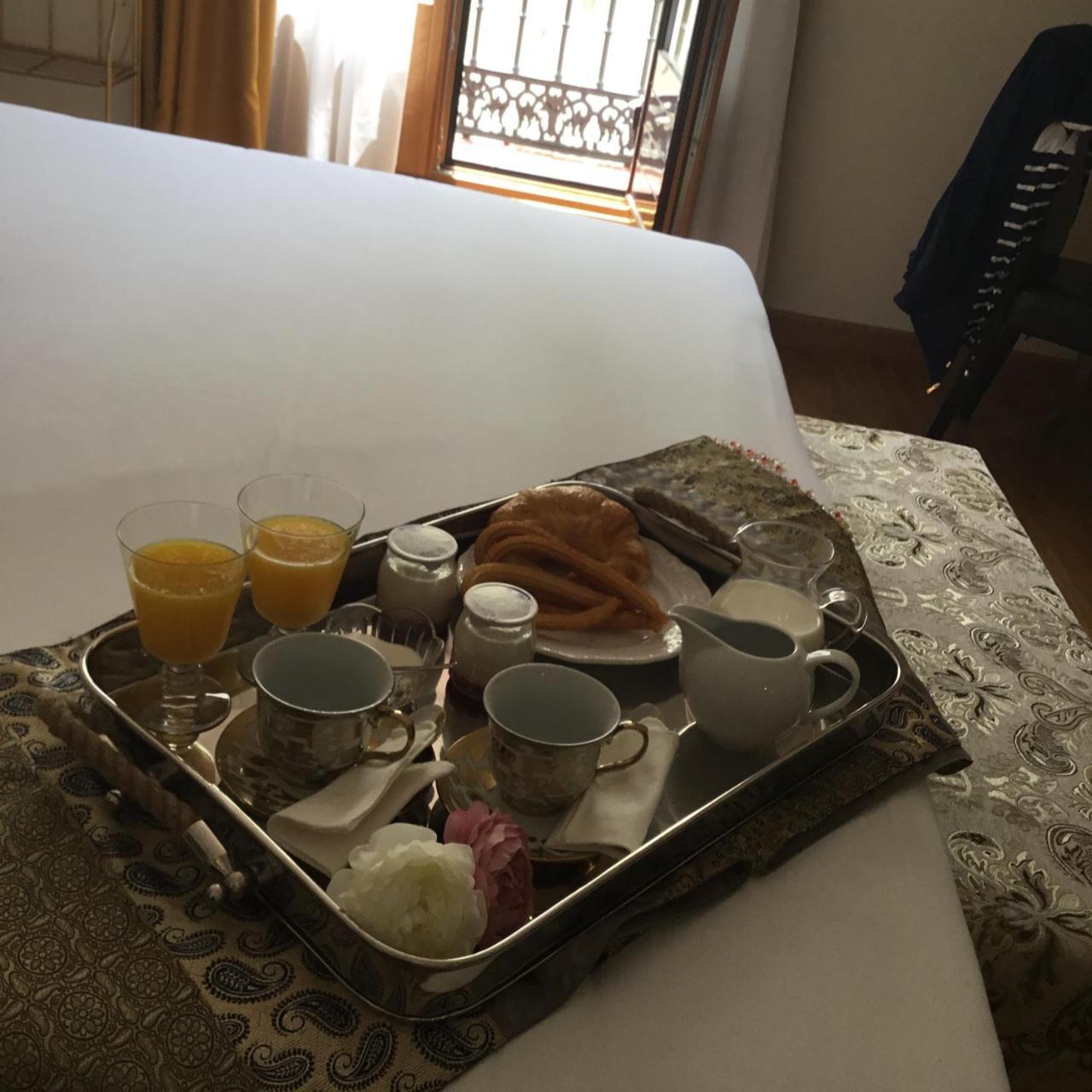Los Amigos Hostel マドリード エクステリア 写真